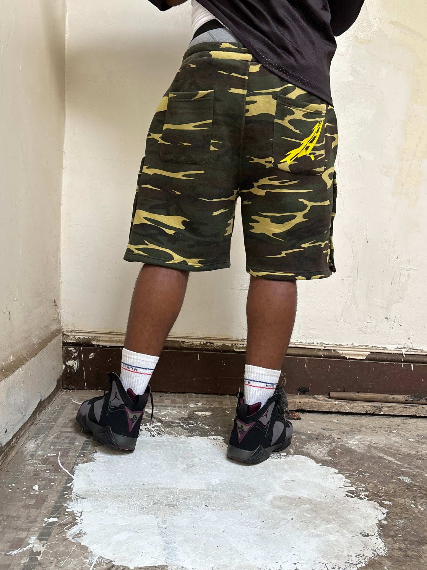 BREAKAWAY SWEATSHORT - CAMO